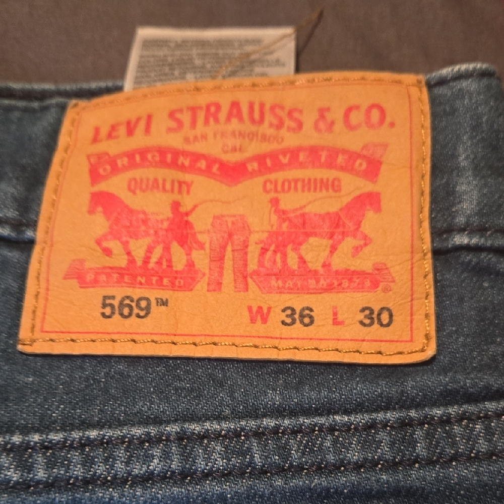 Levi's Relaxed Fit Denim Jeans - Classic Blue